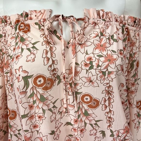 Pink Off The Shoulder Puff Sleeve Ruffled Floral Print Blouse 💗 - Picture 5 of 7